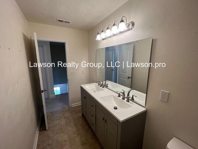 Building Photo - Newer Construction in Vinton with Incredible Mountain Views and  Attached Garage