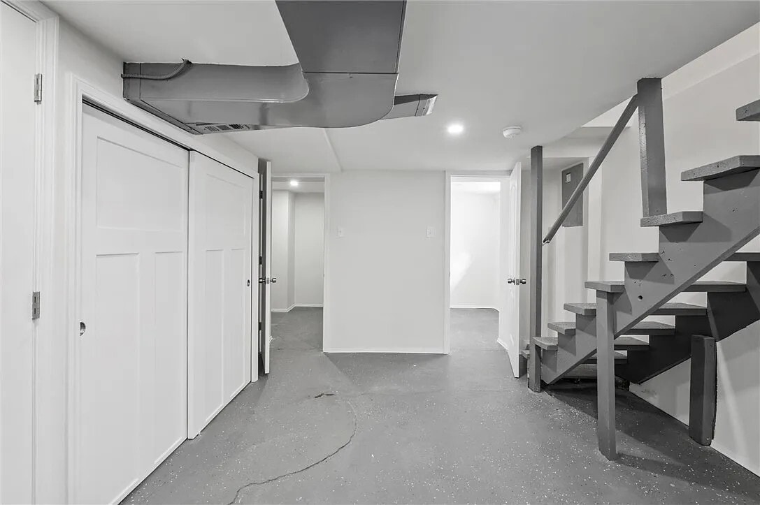 Building Photo - 362 Marshall Ave