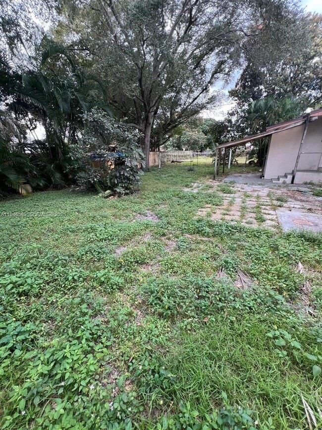 Building Photo - 130 NE 171st Terrace