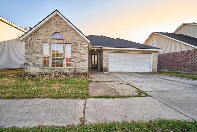 Building Photo - 1914 Marvell Dr