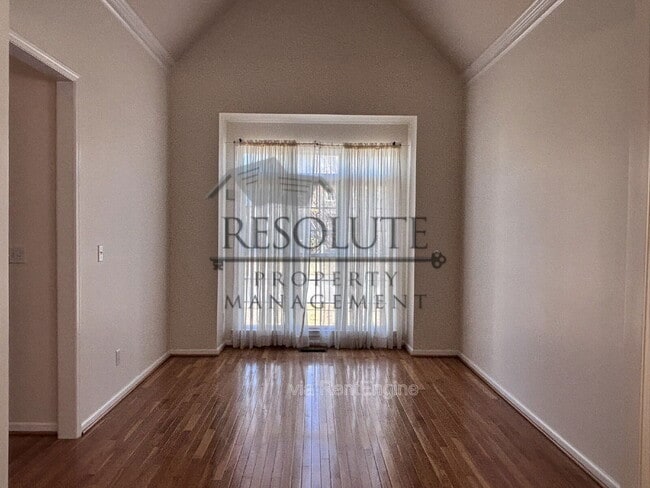 Building Photo - 5818 Myakka Ct