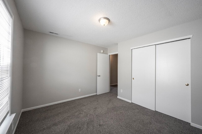 Building Photo - "Charming 4-Bedroom Home in Noblesville with Spacious 2,145 Sq Ft Layout!"