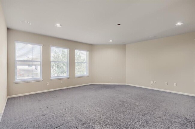 Building Photo - 9632 Morgan Creek Dr