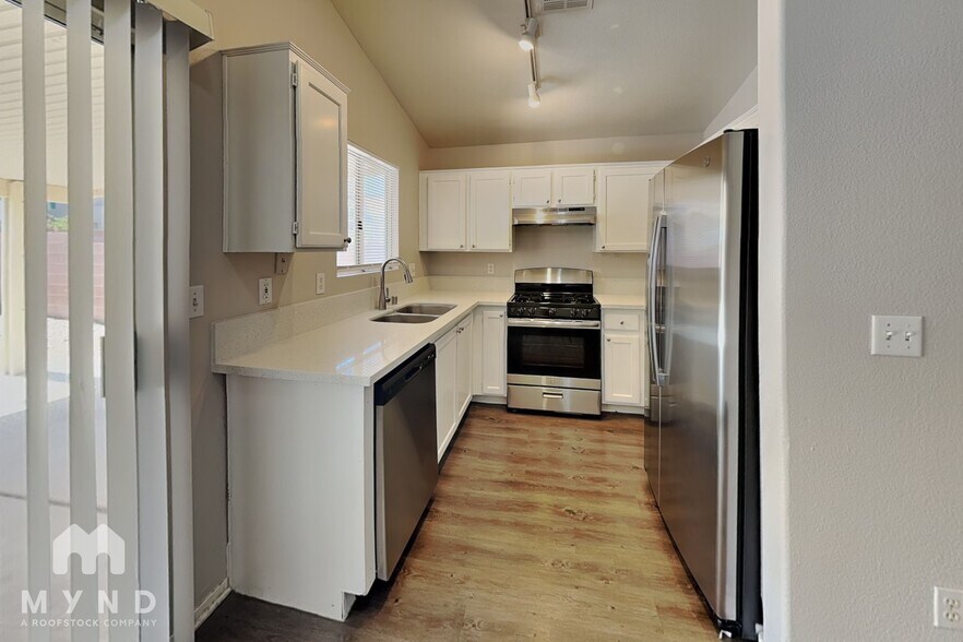 Building Photo - 2858 Mt Hope Dr