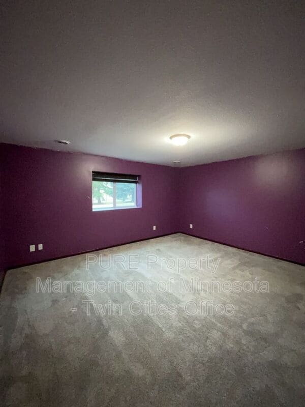 Building Photo - 1704 Basswood Ct