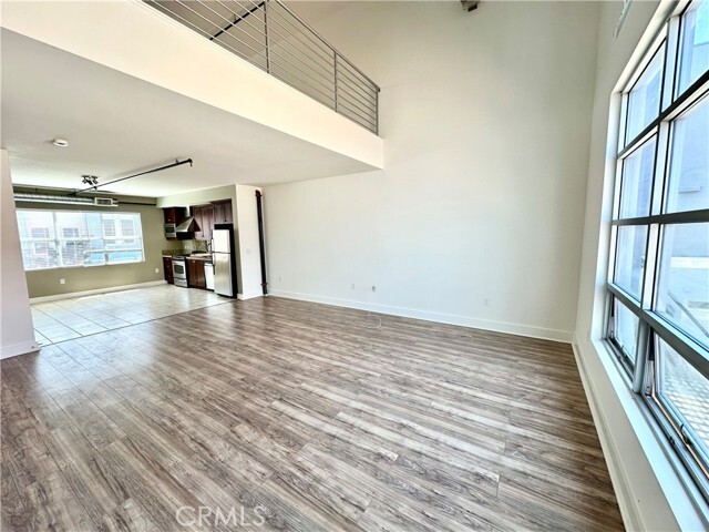 Primary Photo - 716 N Santiago