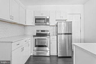 Building Photo - 5427 Ridgewood St