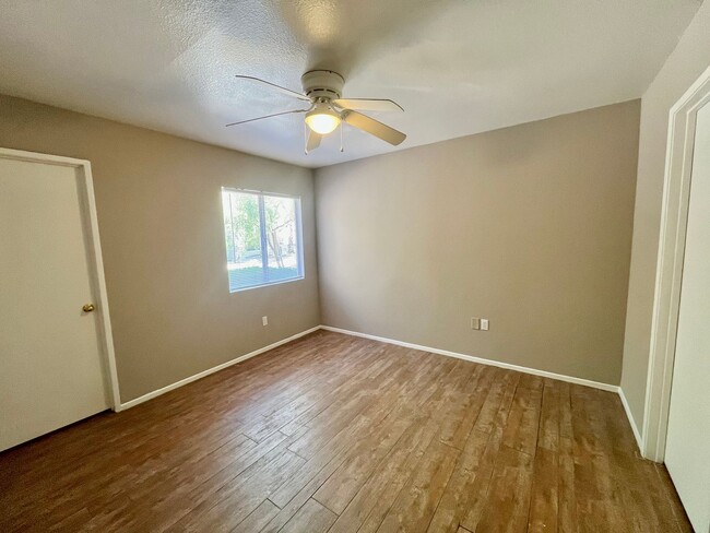 Building Photo - First-Floor Condo with Detached Garage in Gated Ranch Viejo