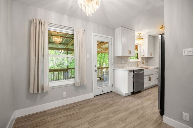 Building Photo - Ranger Creek Gem