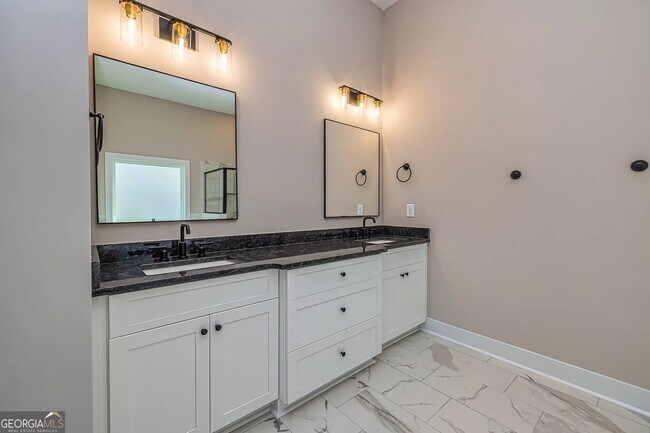 Building Photo - 69 Oakhurst Trail