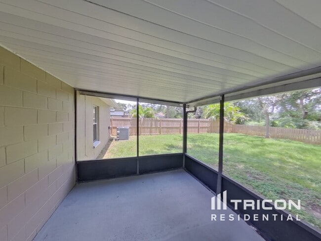 Building Photo - 1507 Crossridge Dr