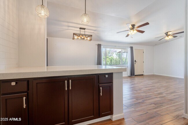 Building Photo - 2214 N 7th Ave