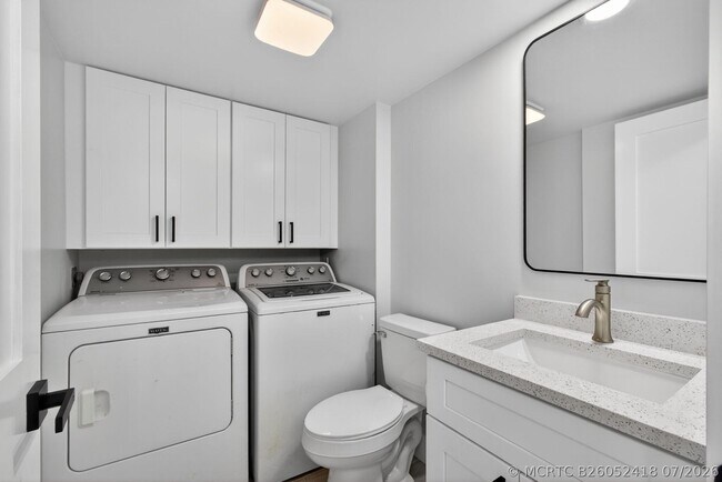 Building Photo - 183 Charter Way