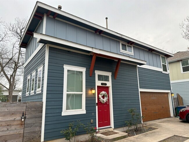 Building Photo - 505 W N Loop Blvd