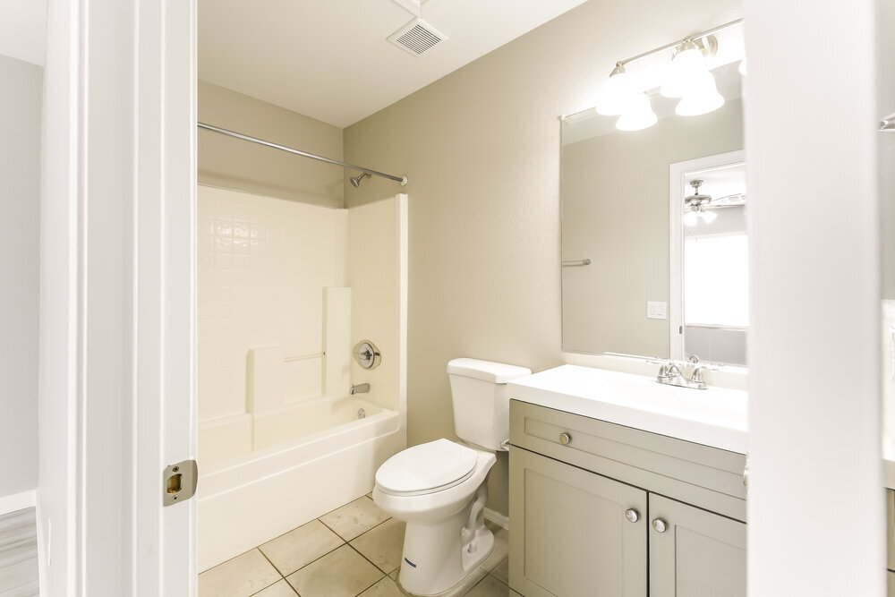 Building Photo - 10509 W Angels Ln