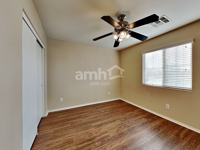 Building Photo - 11221 N 161st Ln