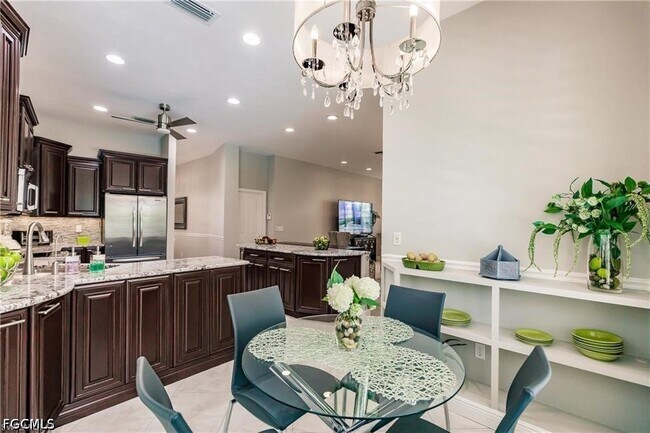 Building Photo - 9811 Ensign Ct