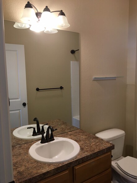 Building Photo - 6603 W 3rd St