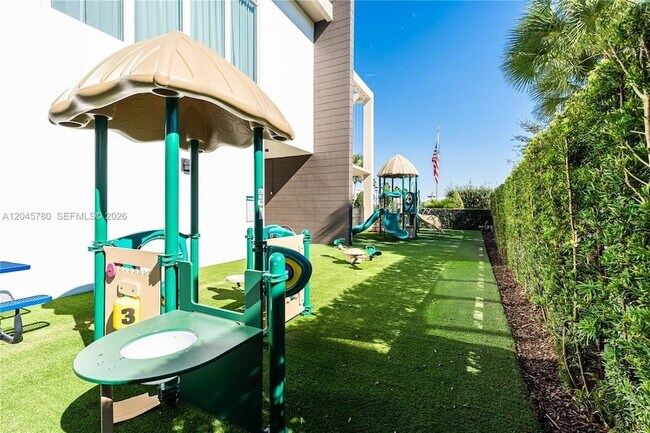 Building Photo - 10540 NW 67th Terrace