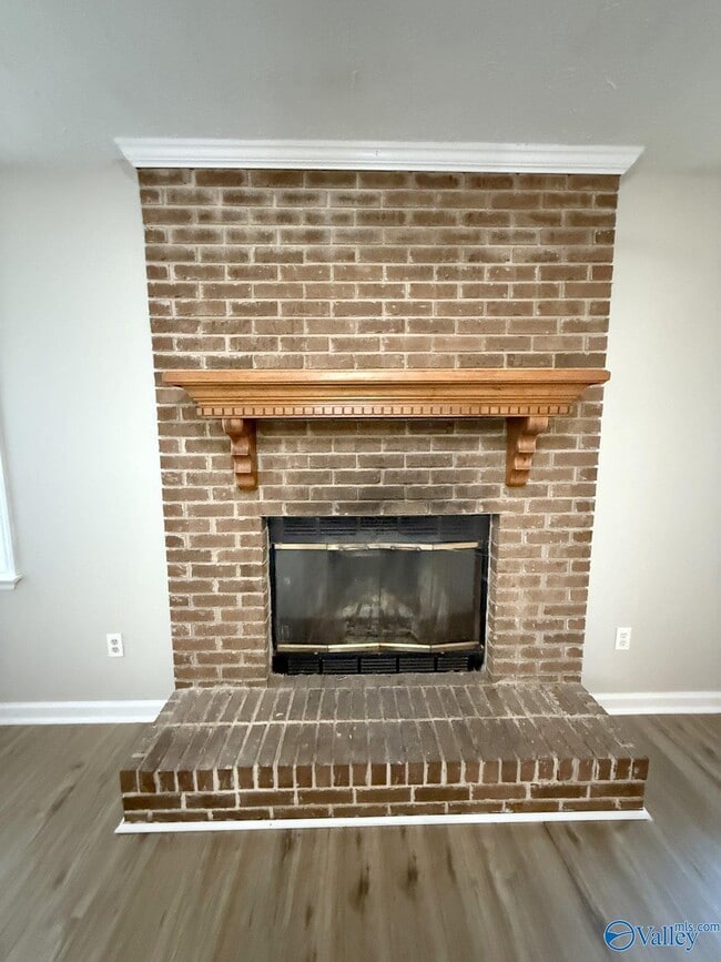 Building Photo - 160 Lewis Ln