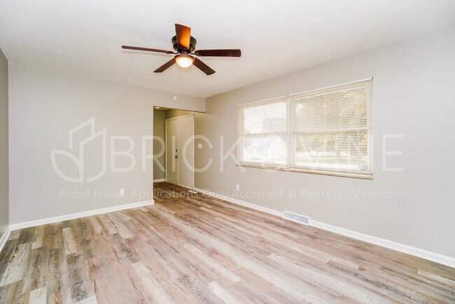 Building Photo - 1717 Demorest Rd