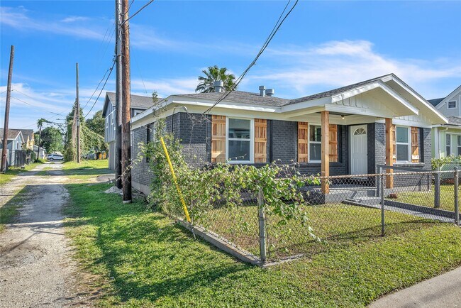 Building Photo - 2919 Avenue K