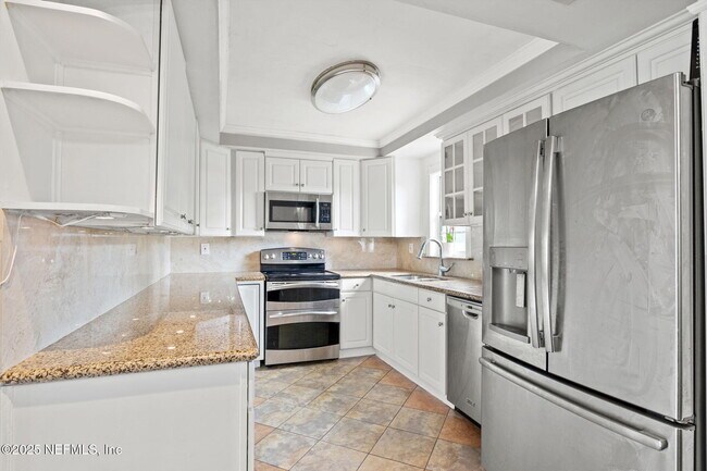 Building Photo - 36 A1A N