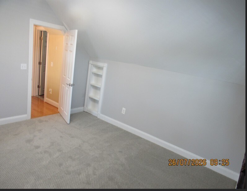 upper bedroom-NEW carpets - 114 Maple St