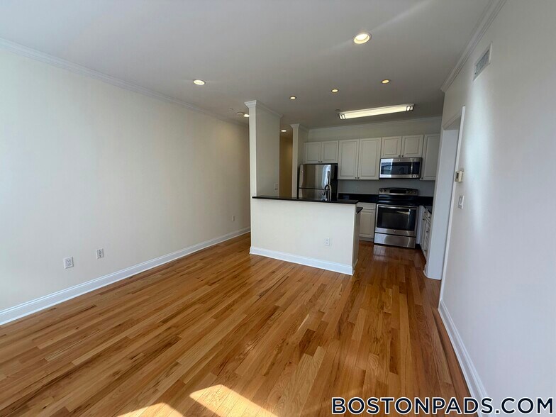 Building Photo - 1 Chauncy St