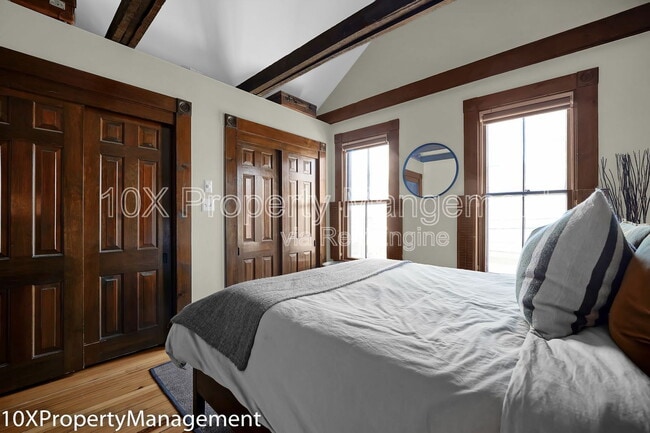 Building Photo - 386 Jackson St