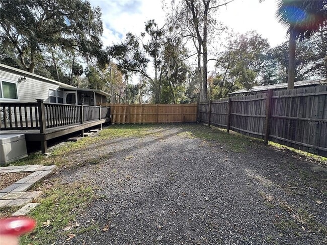 Building Photo - 24007 River Rd