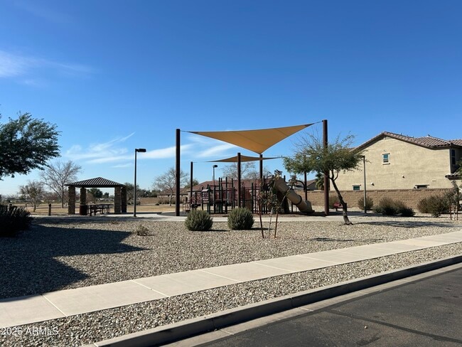 Building Photo - 17778 W Hadley St