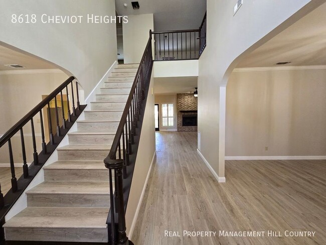 Building Photo - 8618 Cheviot Heights