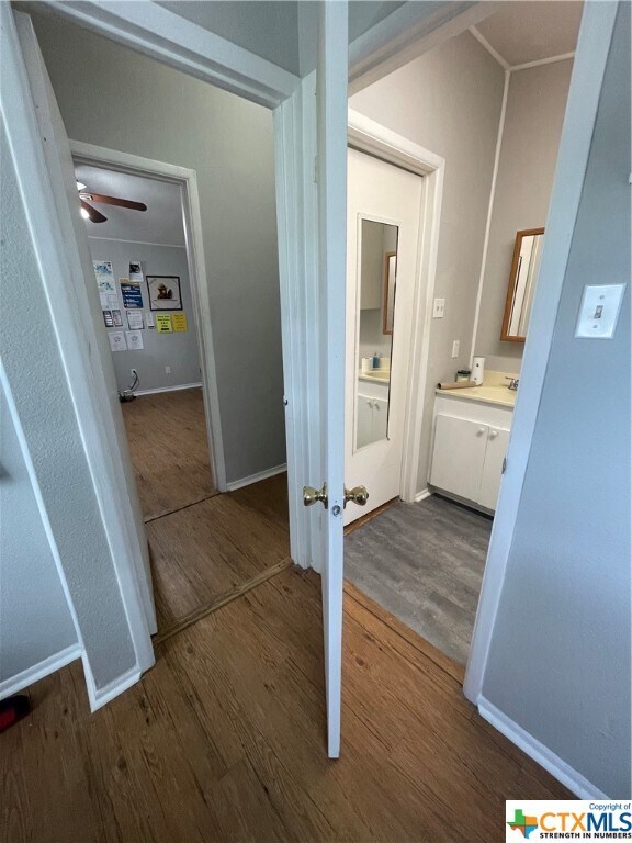 Building Photo - 1910 FM2673