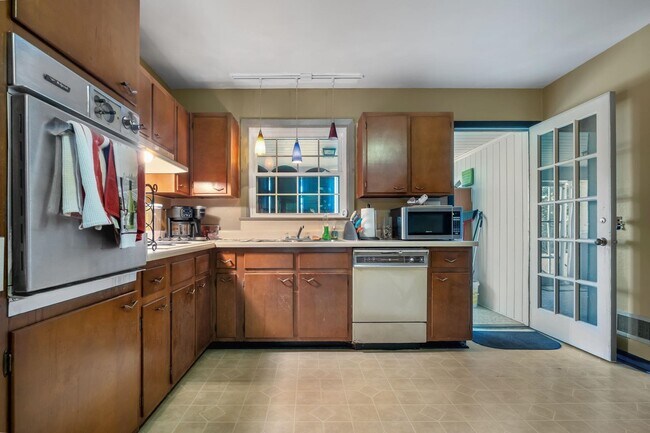 Building Photo - 1716 S Meridian St