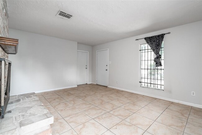 Building Photo - 5411 Ingomar Way