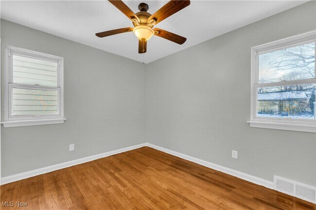 Building Photo - 25500 Briardale Ave