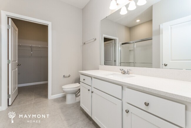 Building Photo - 329 Kenilworth Dr