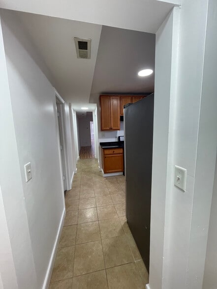 Building Photo - 5055 W Montana St