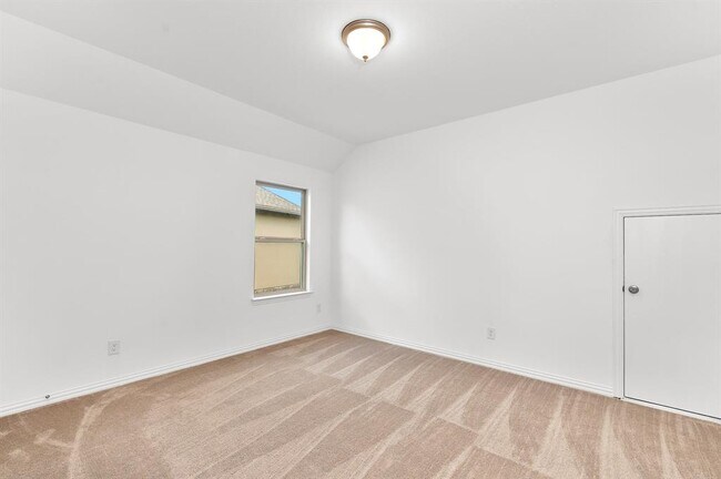 Building Photo - 1128 Ridge Runner Dr