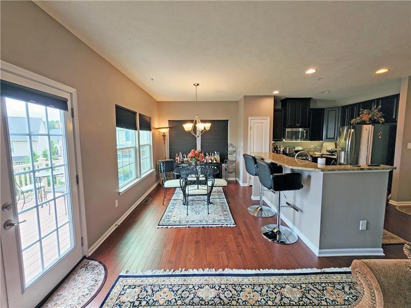 Building Photo - 718 Rosecliff Rd