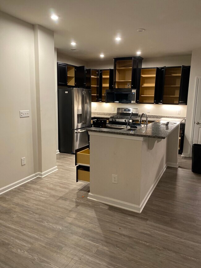 Building Photo - 5508 Loneleaf Way