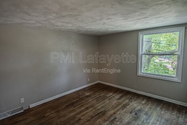 Building Photo - 436 Lamplighter Ln
