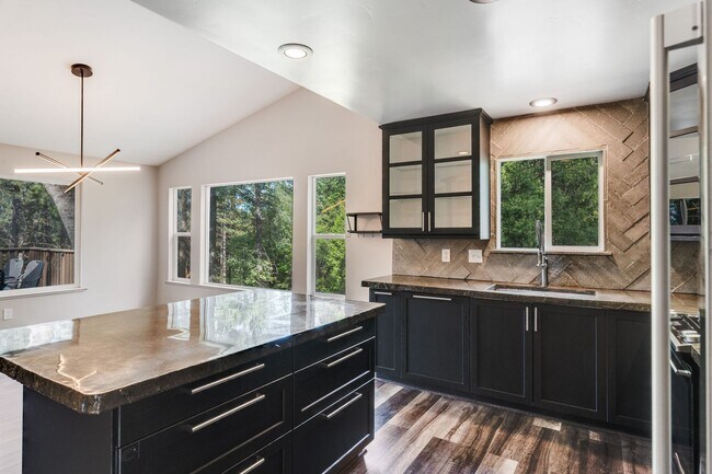 Building Photo - Updated Georgetown Home on 5 Acres with Huge Deck!