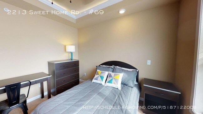 Building Photo - 2213 Sweet Home Rd