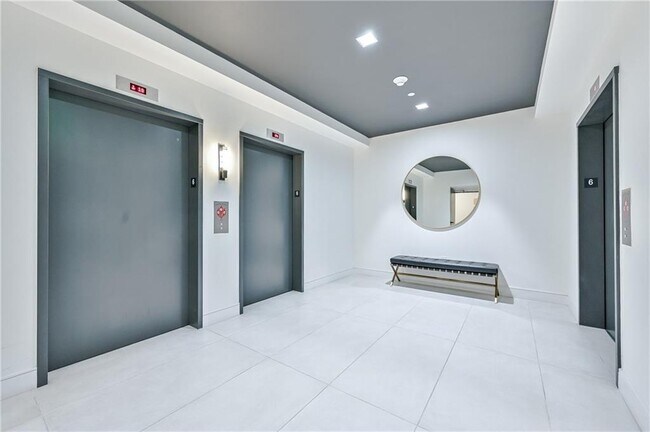 Building Photo - 788 West Marietta St NW