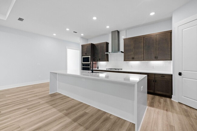 Building Photo - 58 Ferndale Ct