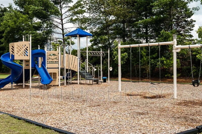 Building Photo - 753 Embark Cir