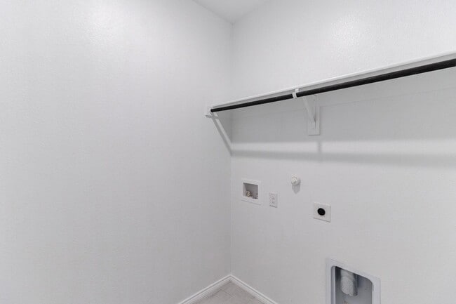 Building Photo - 5933 Revere Dr