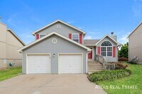 Building Photo - 8608 NE 111th St